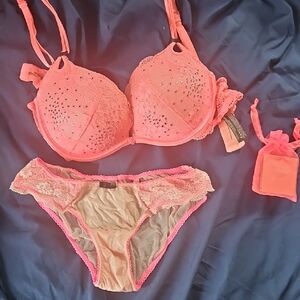 Victoria's Secret Coral Lace Bra Set